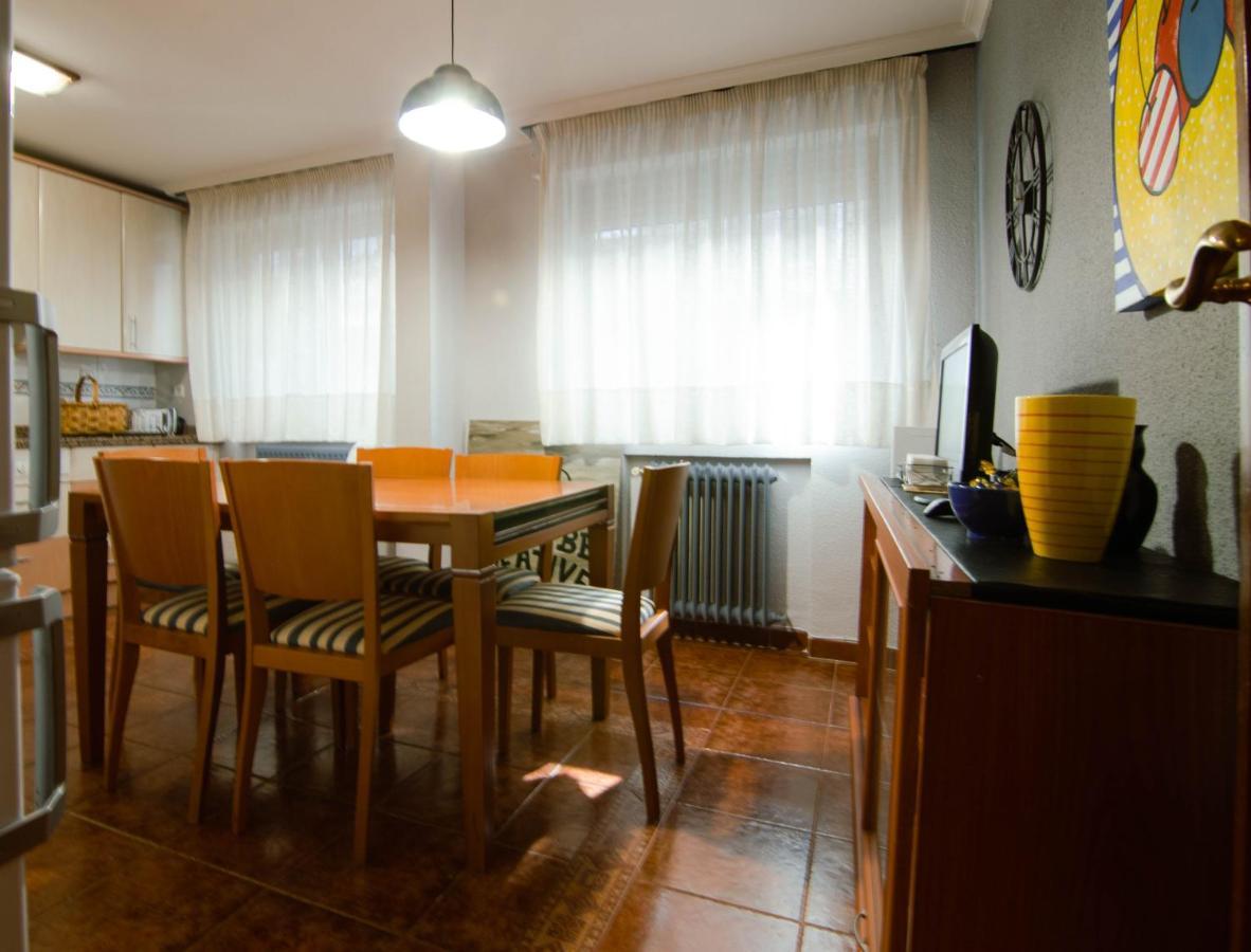 Vut. Galeria Del Oeste Salamanca Esterno foto